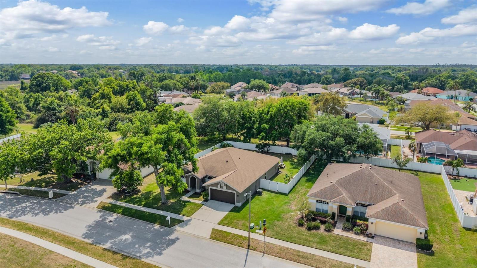 Image 39 of 50 For 22536 Magnolia Trace Boulevard