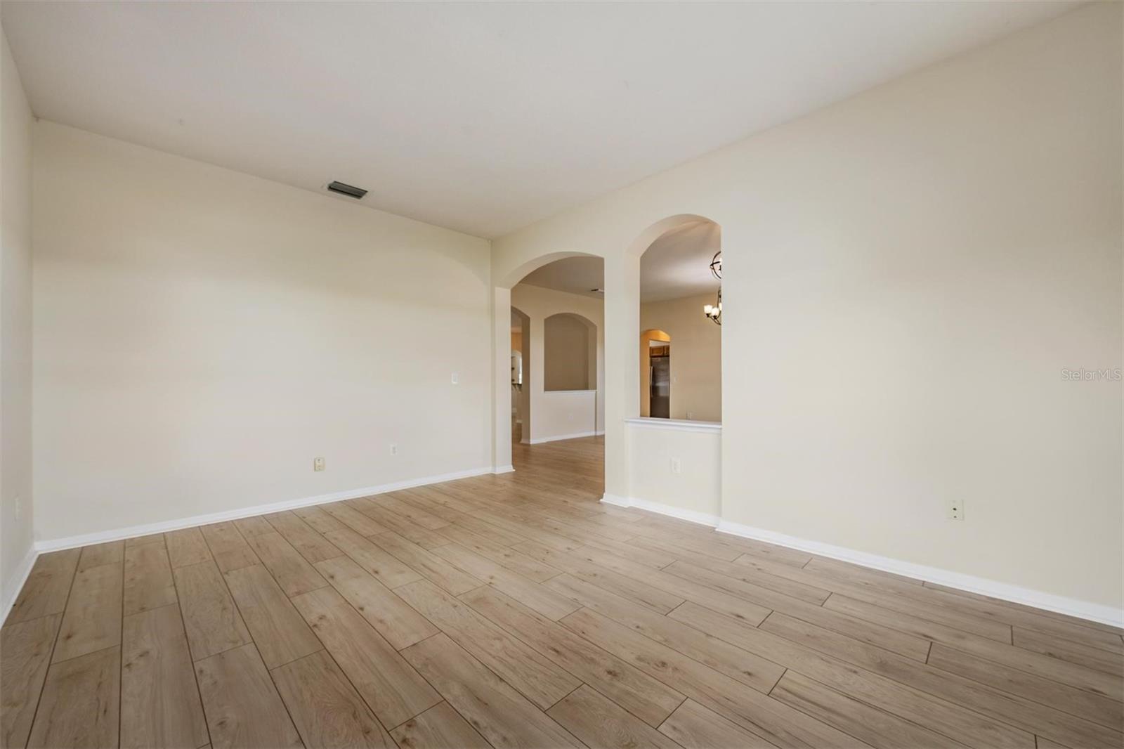 Image 6 of 50 For 22536 Magnolia Trace Boulevard