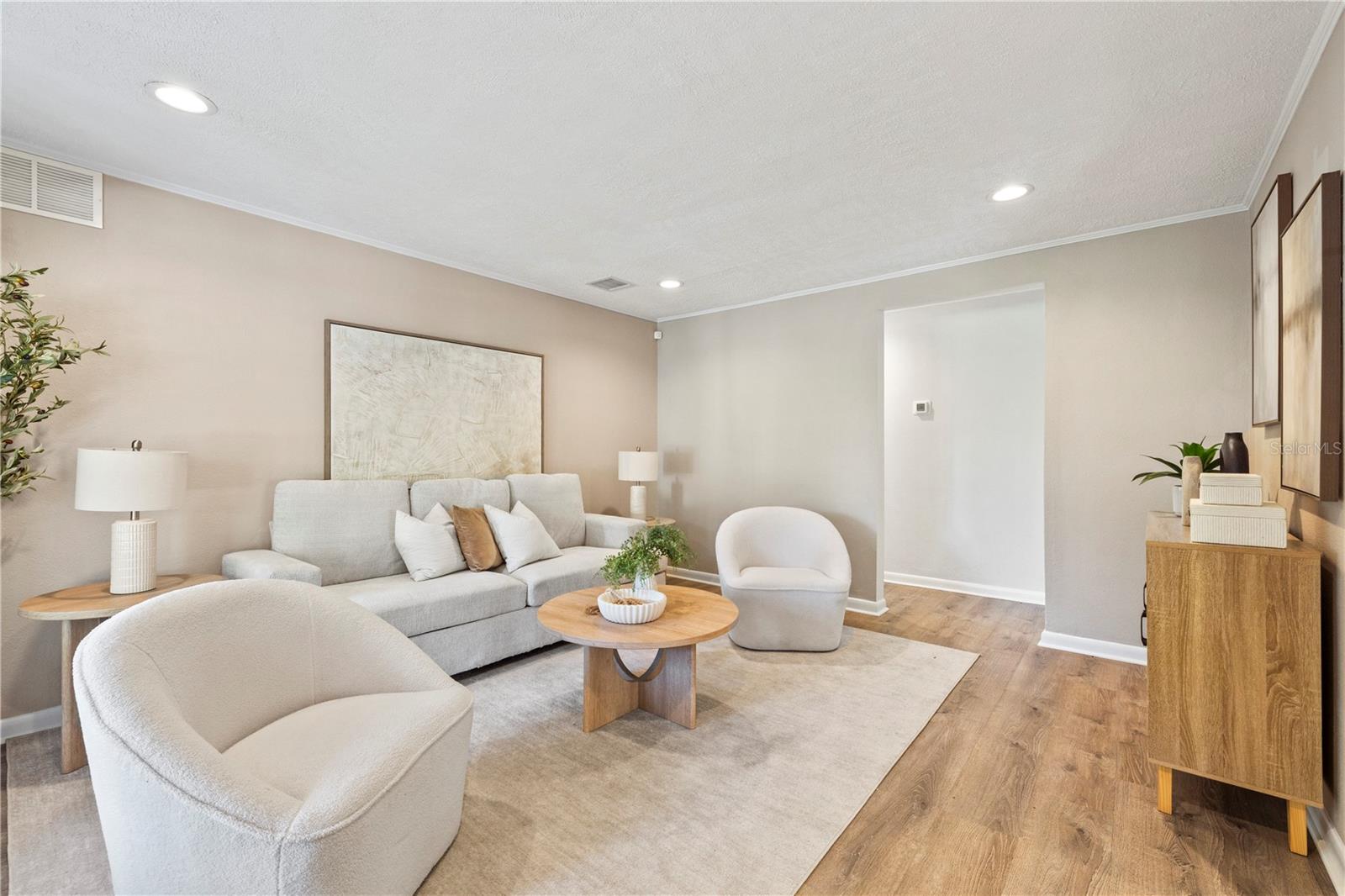 Image 11 of 50 For 815 Lowry Lane