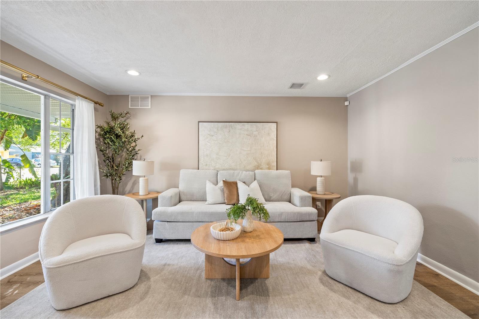 Image 12 of 50 For 815 Lowry Lane