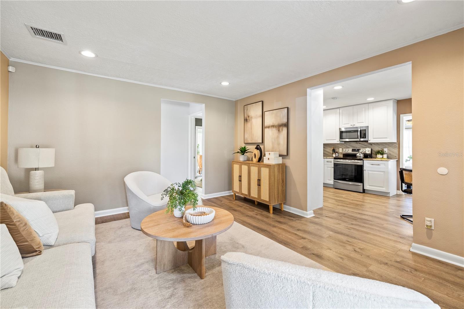 Image 14 of 50 For 815 Lowry Lane