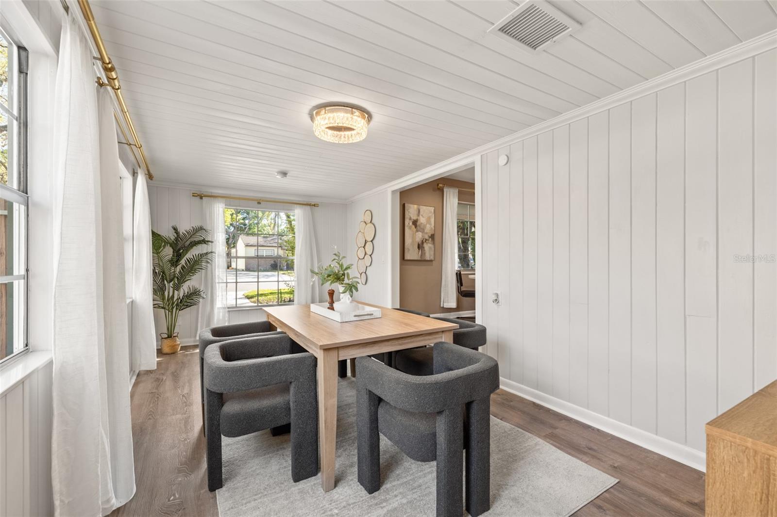 Image 21 of 50 For 815 Lowry Lane