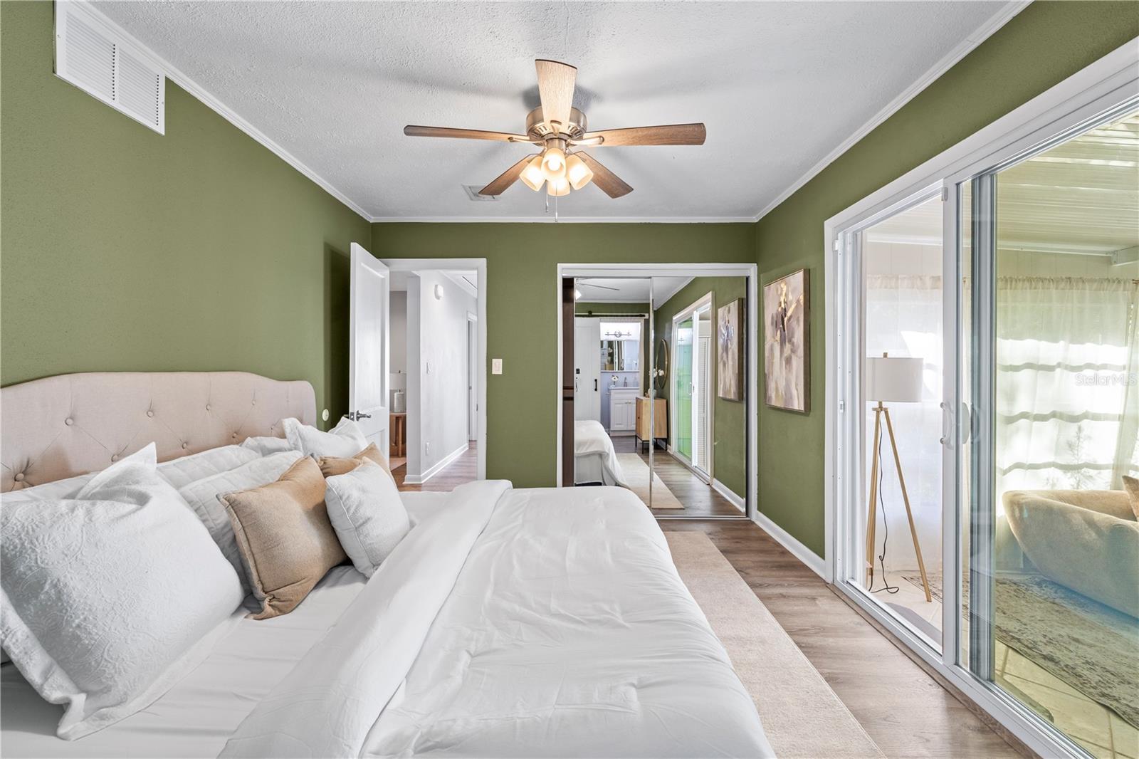 Image 26 of 50 For 815 Lowry Lane