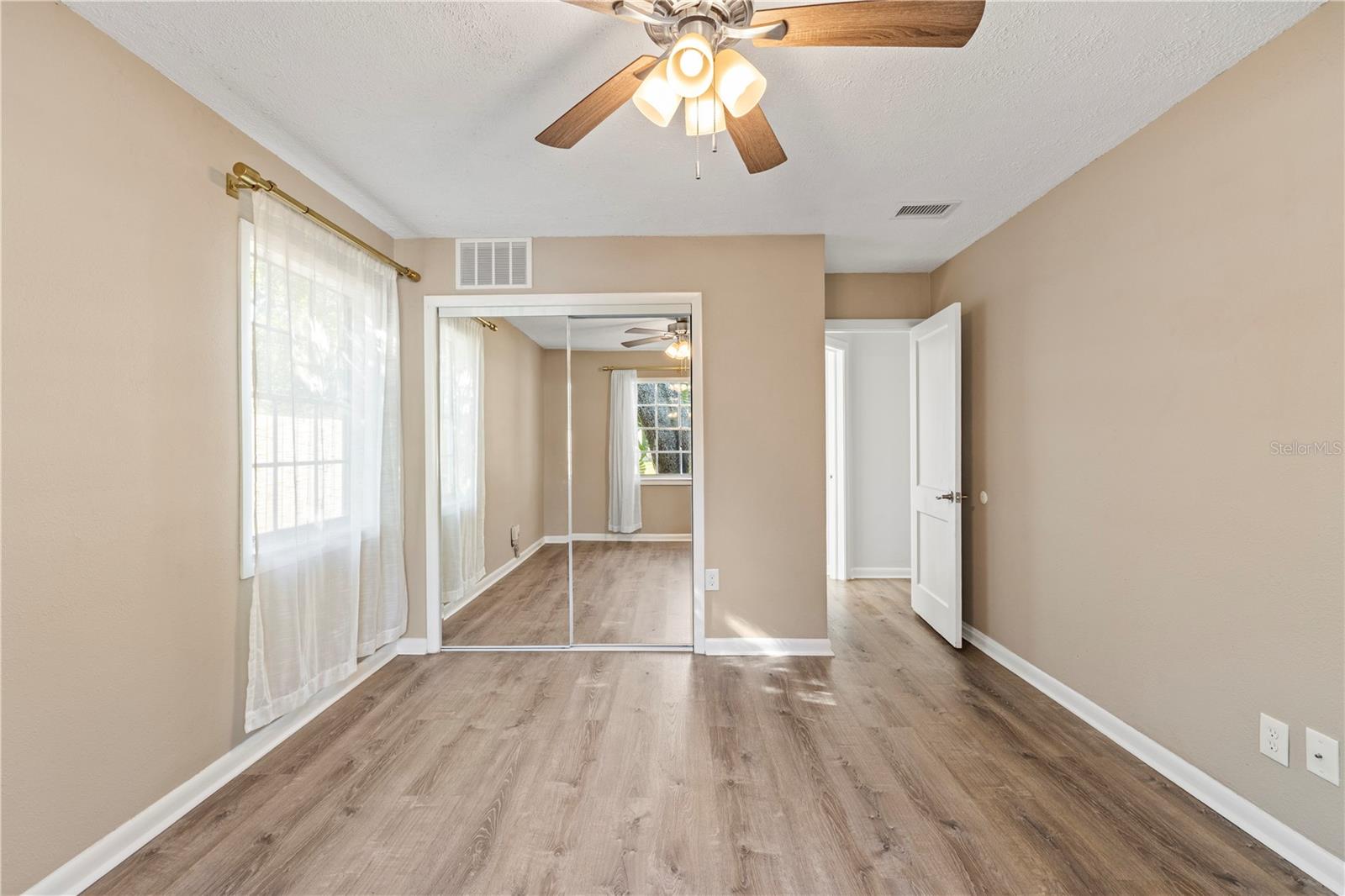 Image 31 of 50 For 815 Lowry Lane