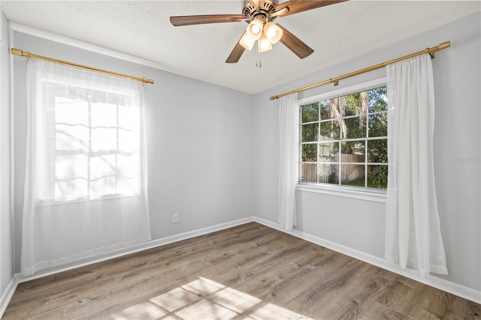 Image 35 of 50 For 815 Lowry Lane