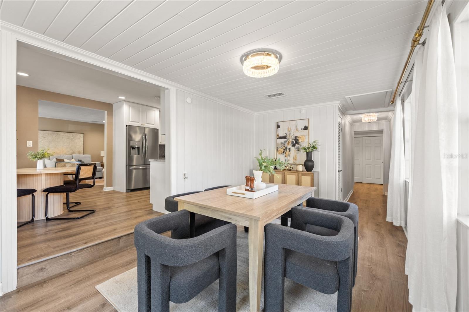 Image 4 of 50 For 815 Lowry Lane