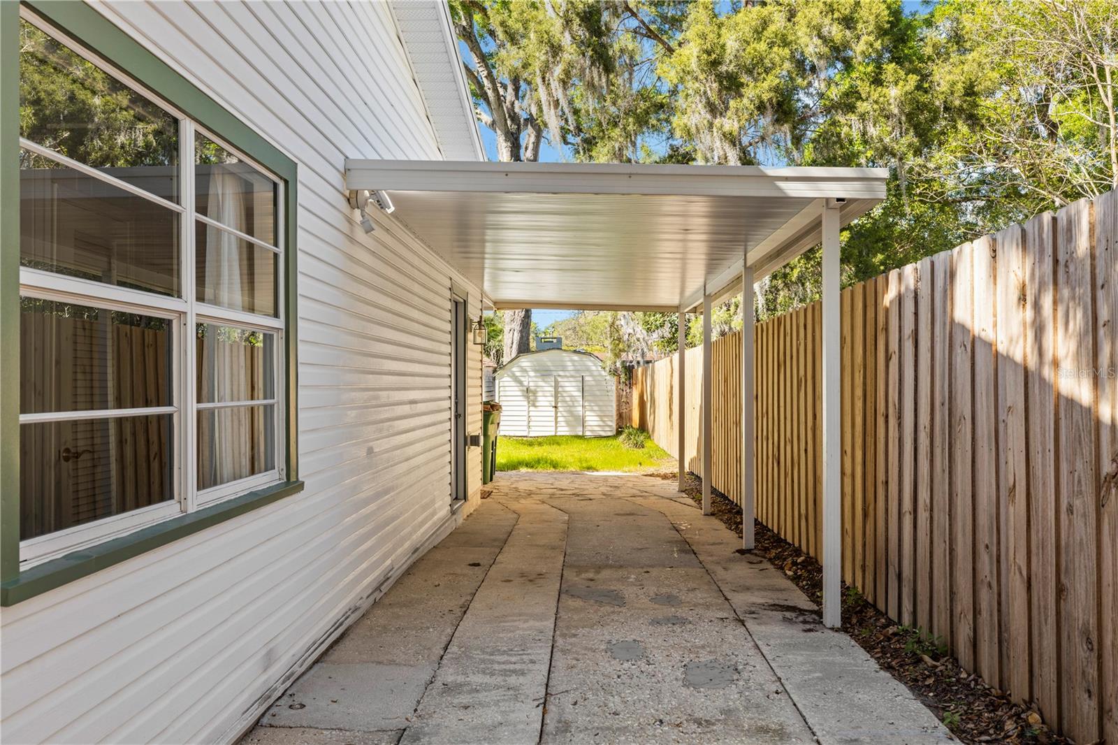 Image 9 of 50 For 815 Lowry Lane