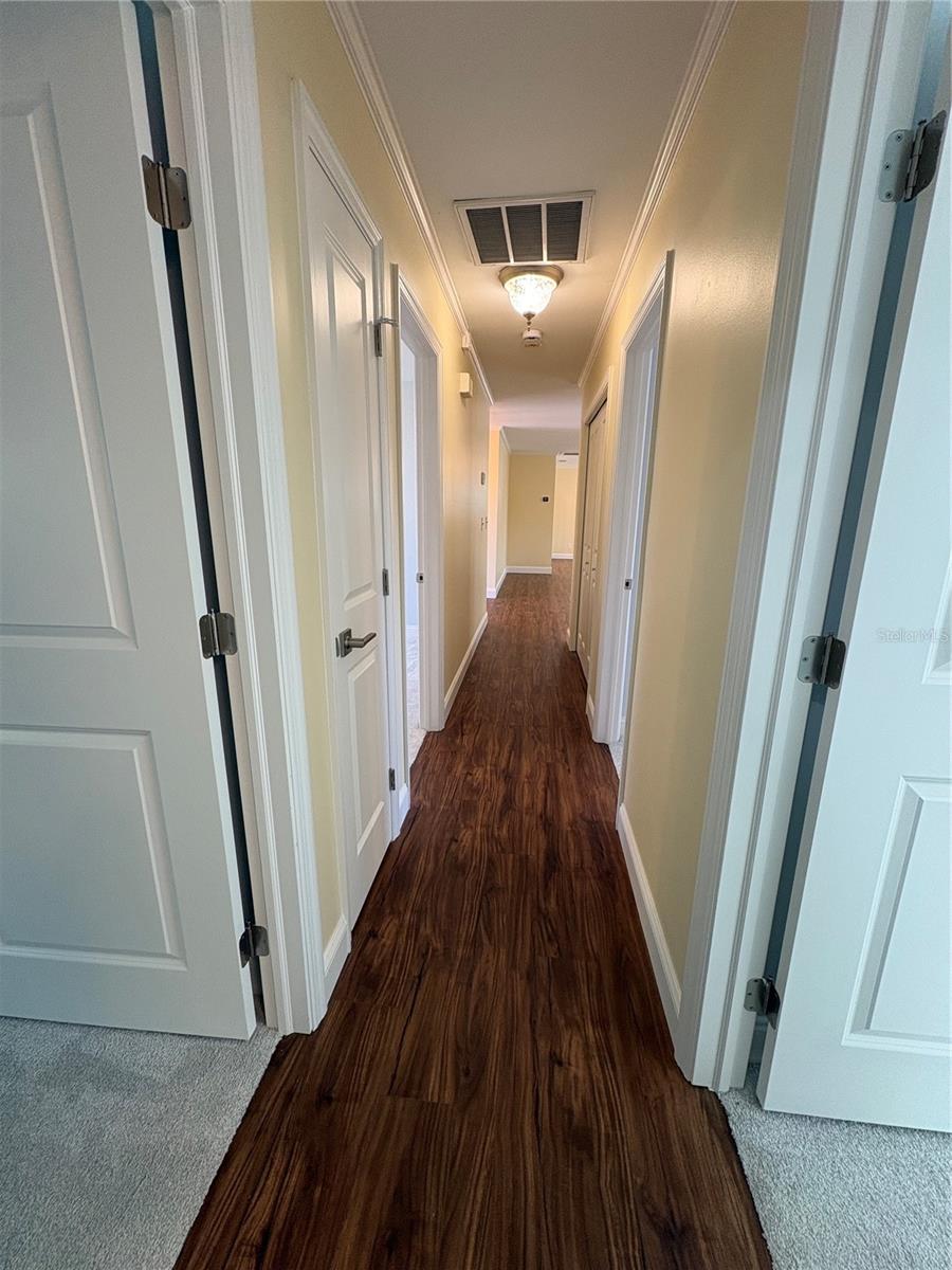 Image 11 of 21 For 8434 Boxwood Drive