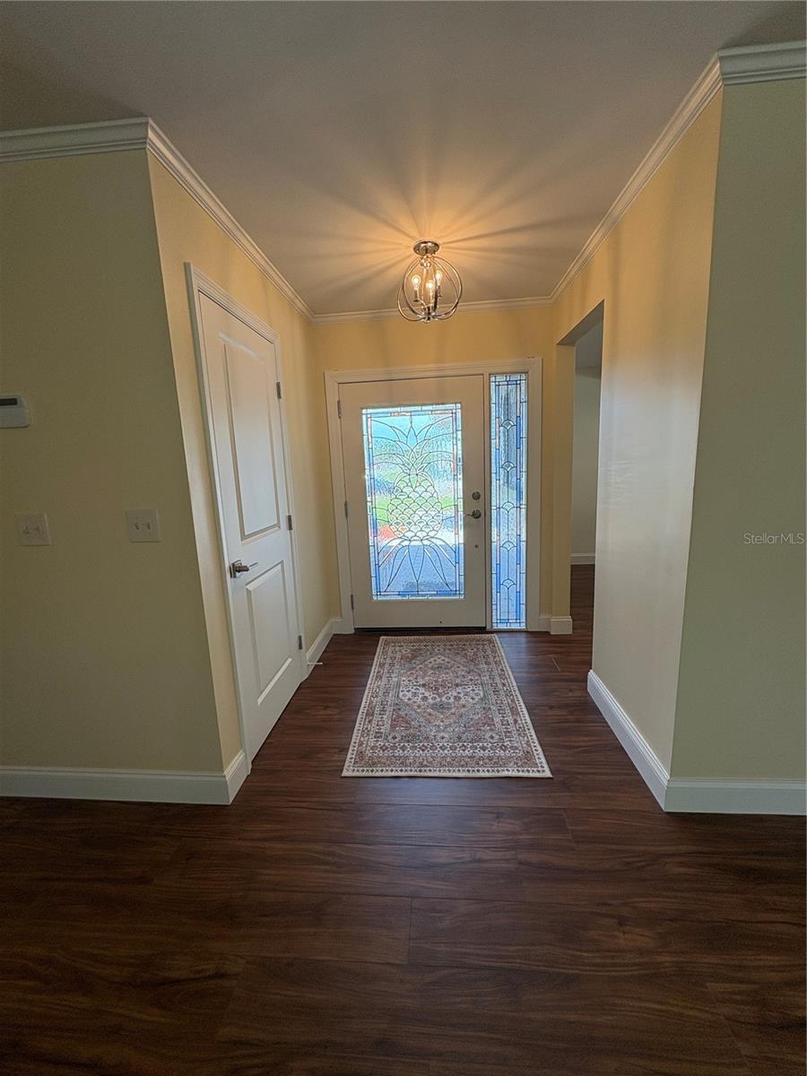 Image 4 of 21 For 8434 Boxwood Drive