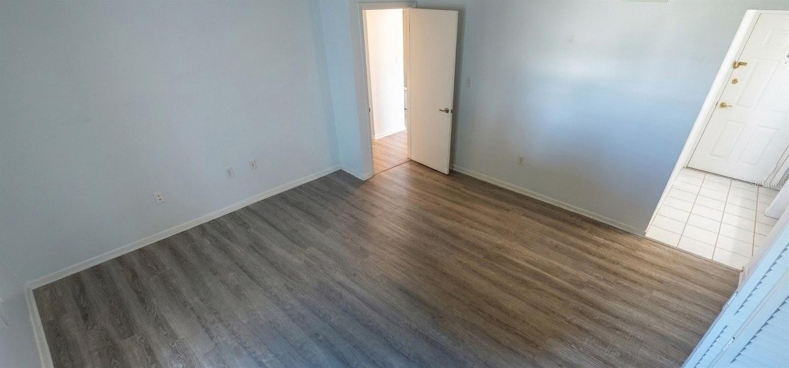 Image 23 of 31 For 450 Gulfview Boulevard 1208