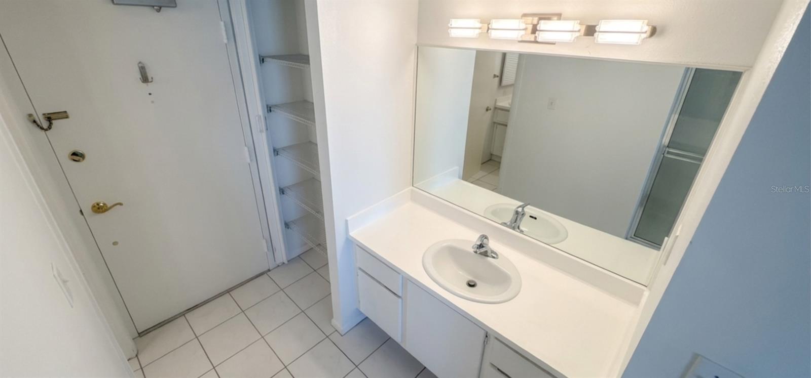 Image 24 of 31 For 450 Gulfview Boulevard 1208