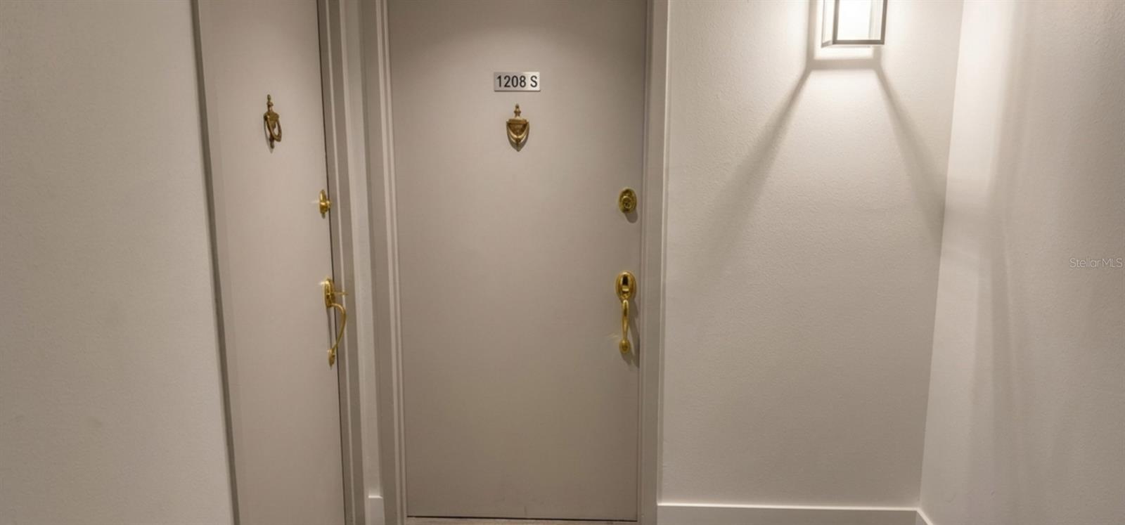 Image 6 of 31 For 450 Gulfview Boulevard 1208