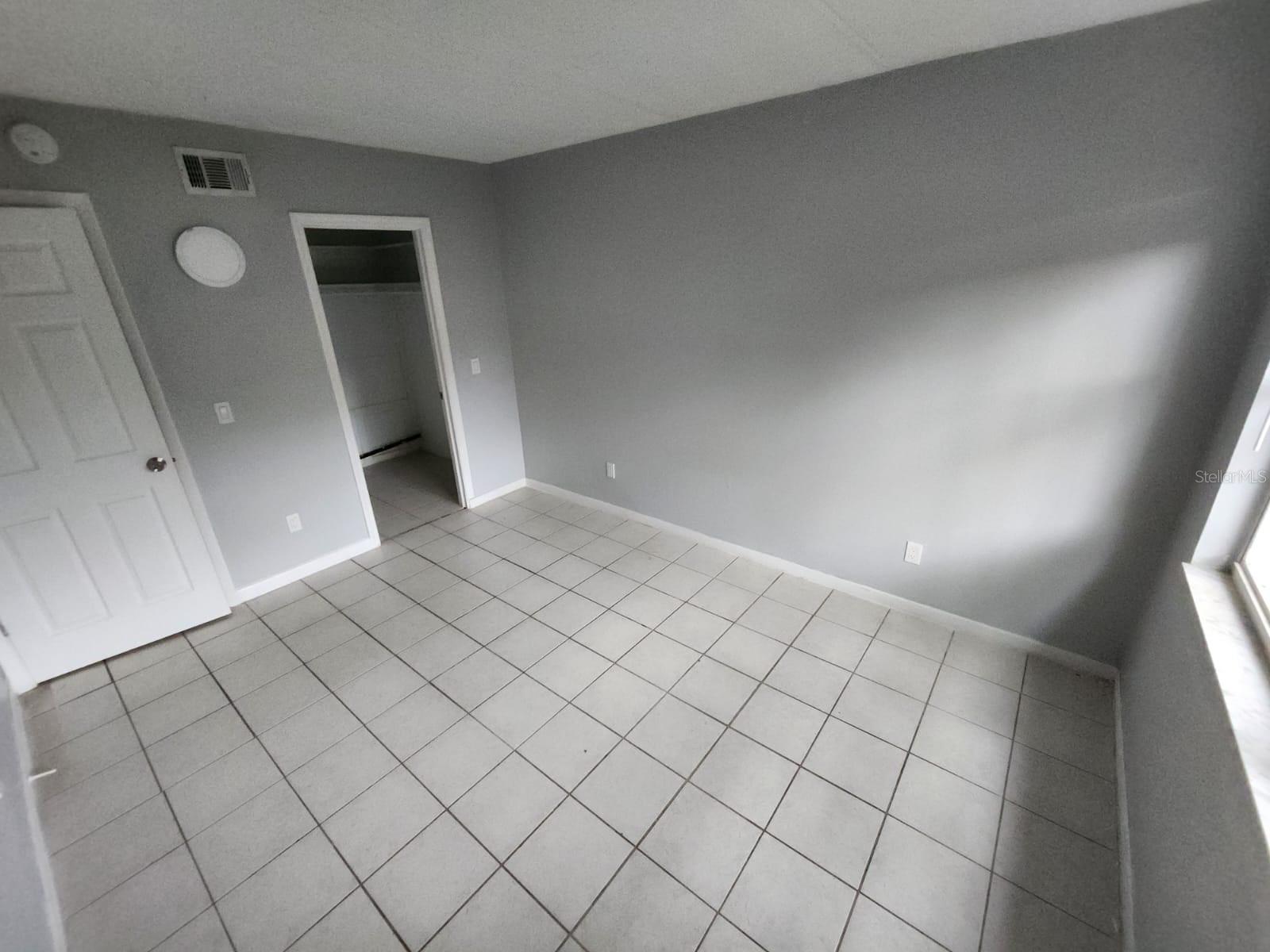 Image 6 of 8 For 101 Fernwood Avenue 1