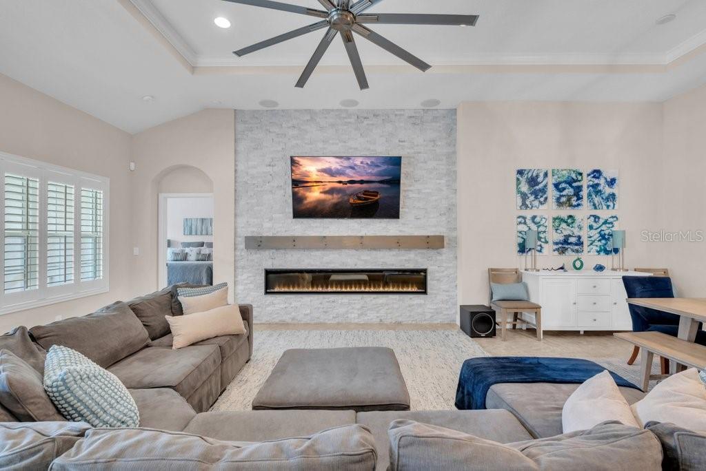 Image 5 of 49 For 5204 Sparrowglen Place