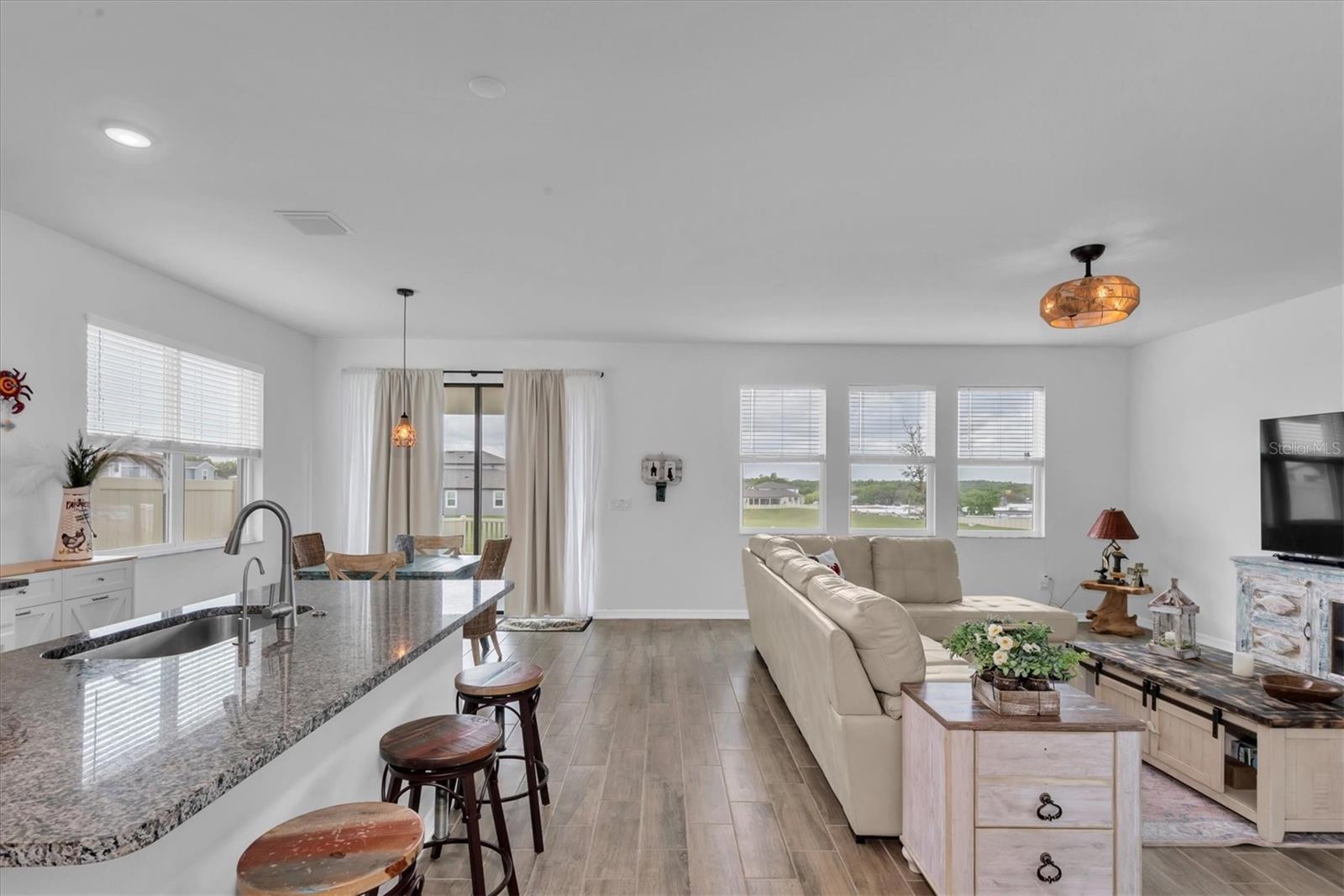 Image 5 of 43 For 12163 Stirrup Drive