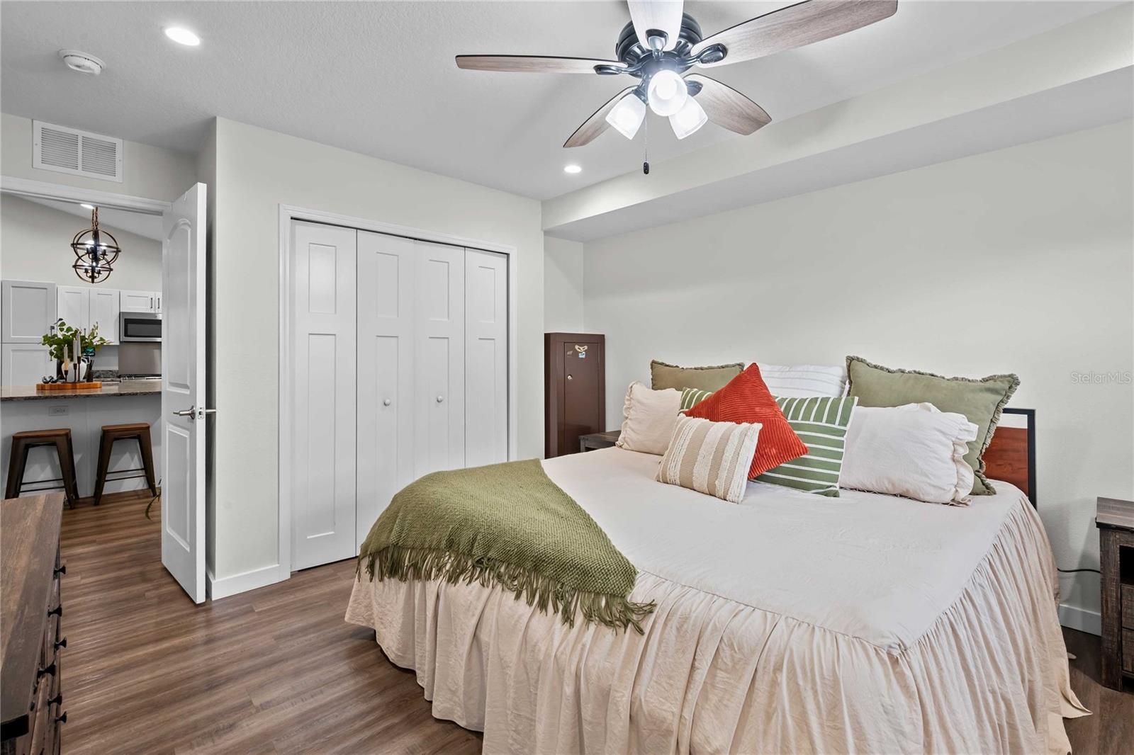 Image 15 of 34 For 12202 Meadow Lane