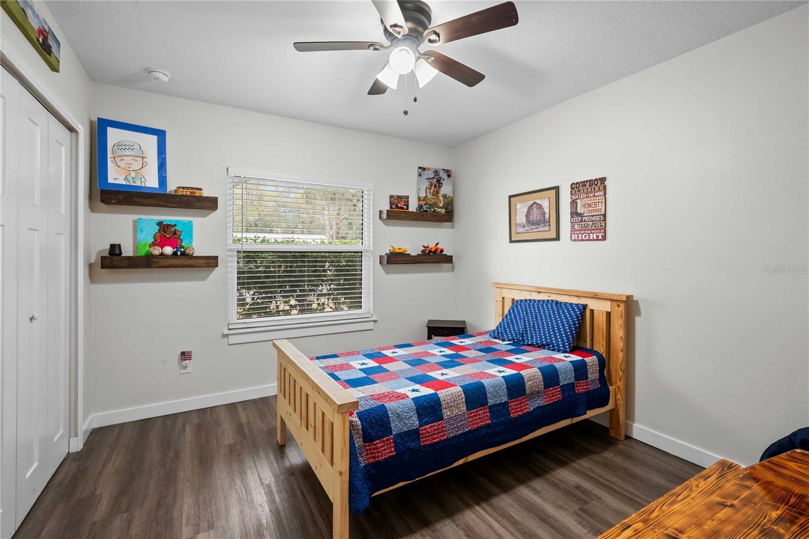 Image 23 of 34 For 12202 Meadow Lane