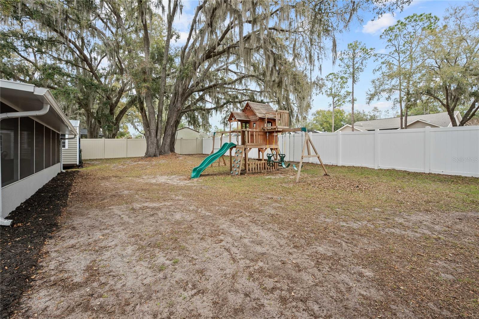 Image 31 of 34 For 12202 Meadow Lane