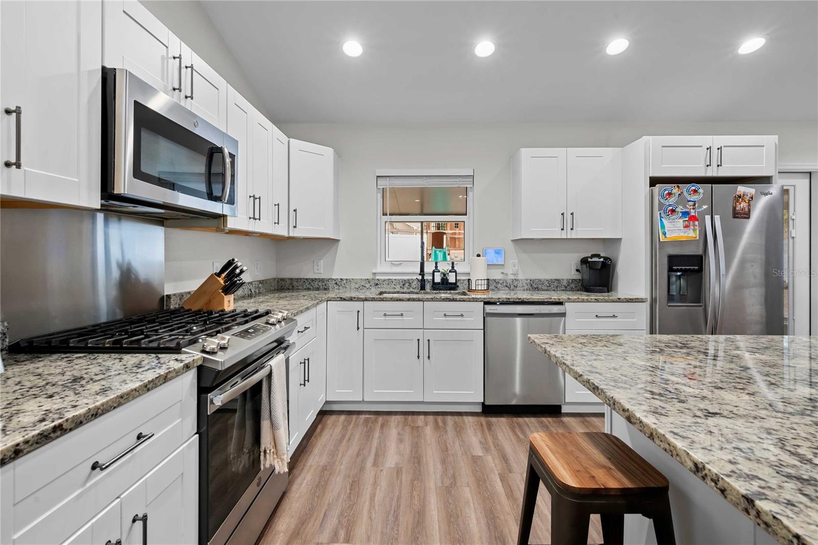 Image 5 of 34 For 12202 Meadow Lane