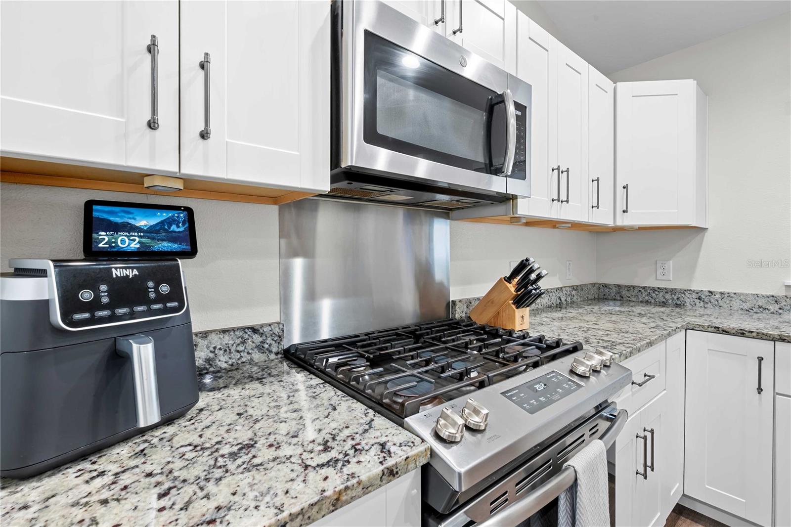 Image 8 of 34 For 12202 Meadow Lane