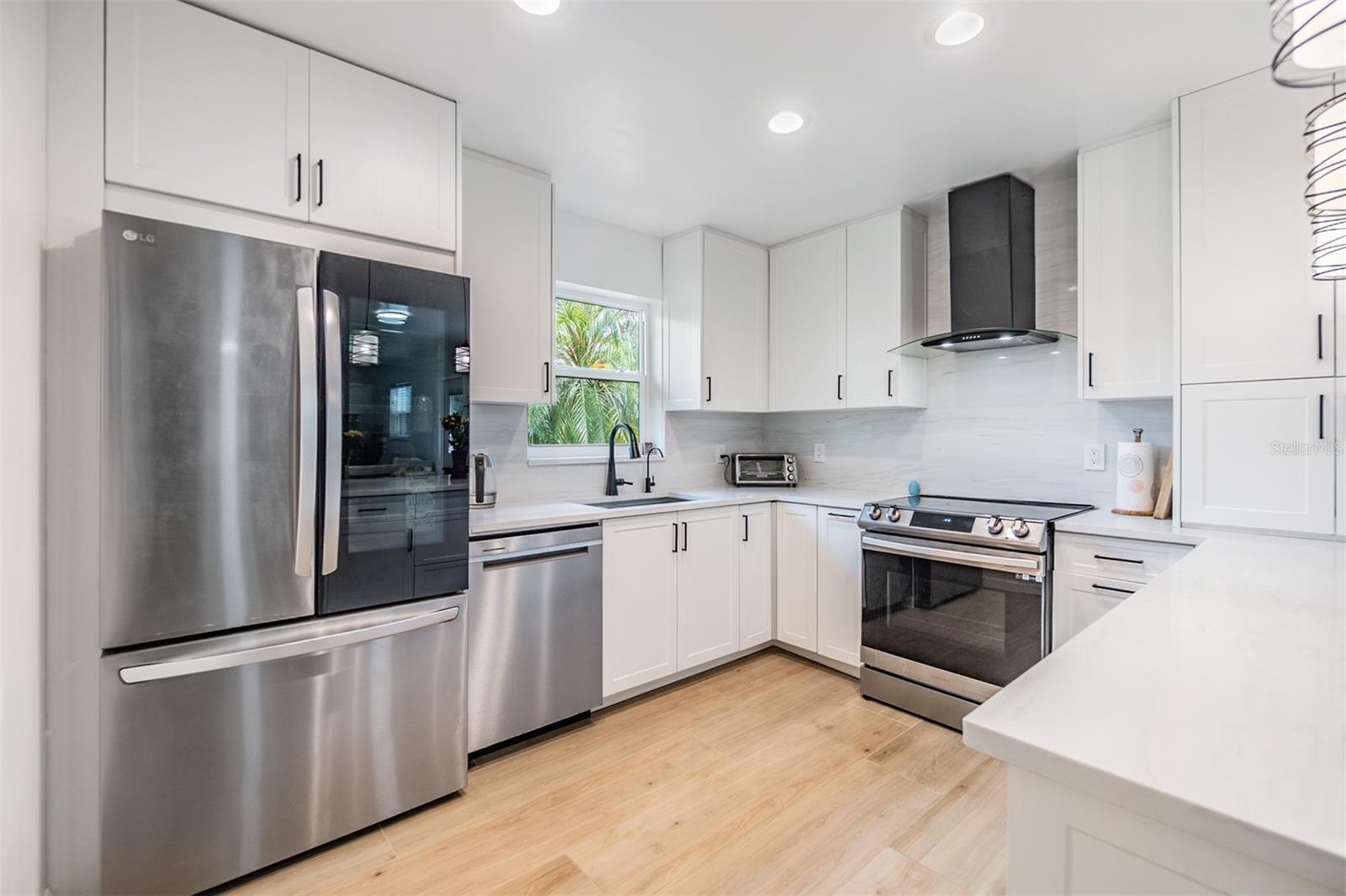 Image 12 of 37 For 1400 Tarpon Woods Boulevard E4