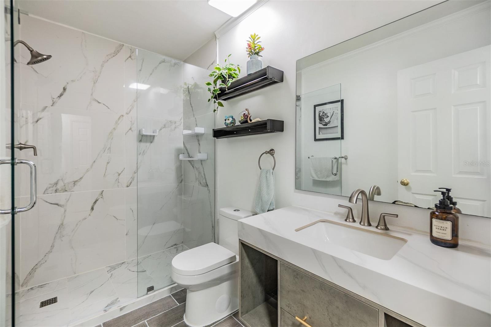 Image 21 of 37 For 1400 Tarpon Woods Boulevard E4