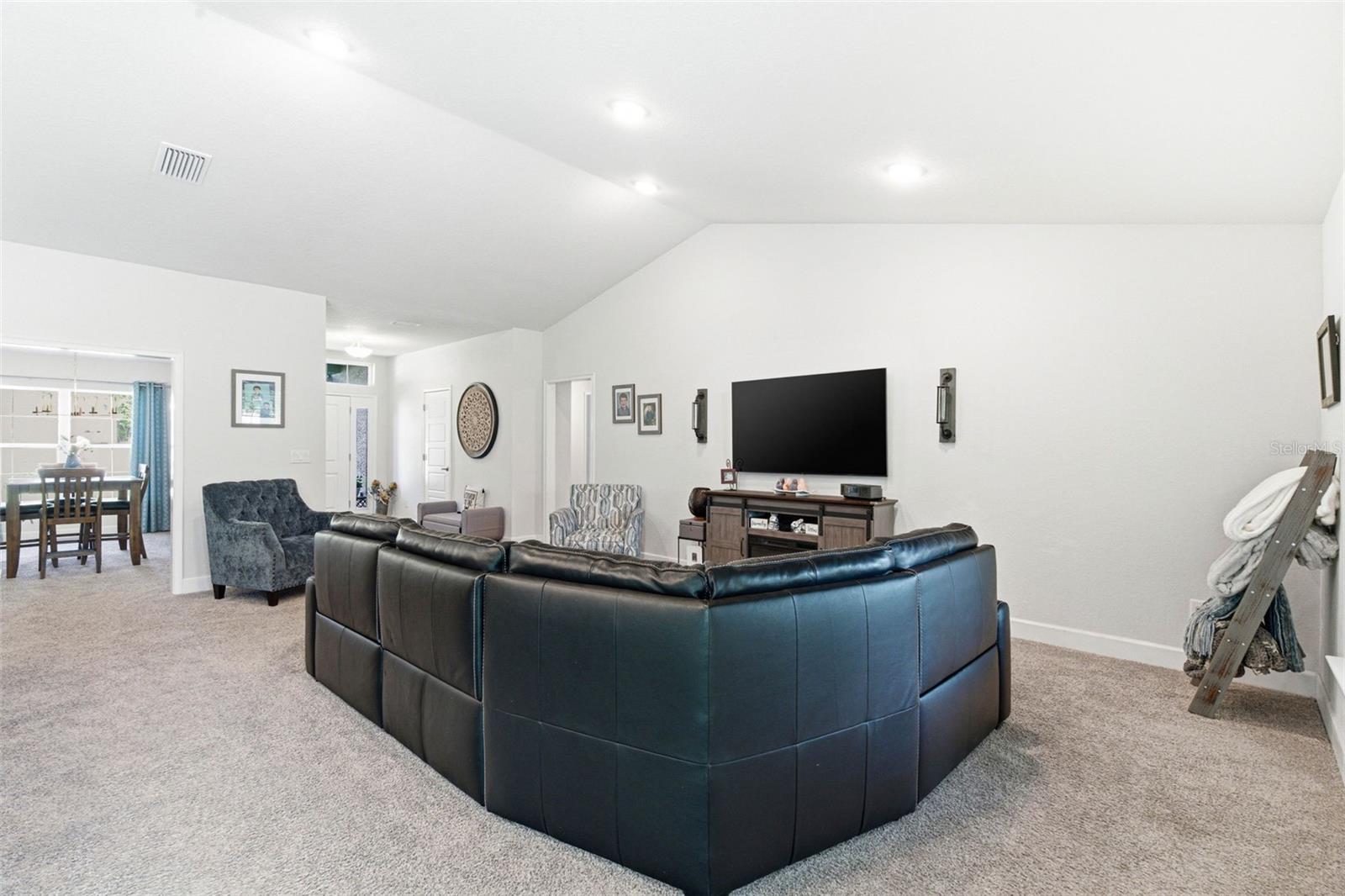 Image 13 of 42 For 47 Village Center Drive