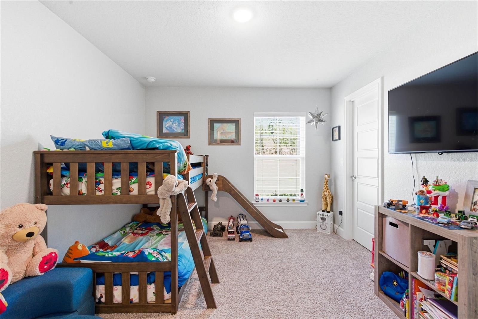 Image 25 of 42 For 47 Village Center Drive