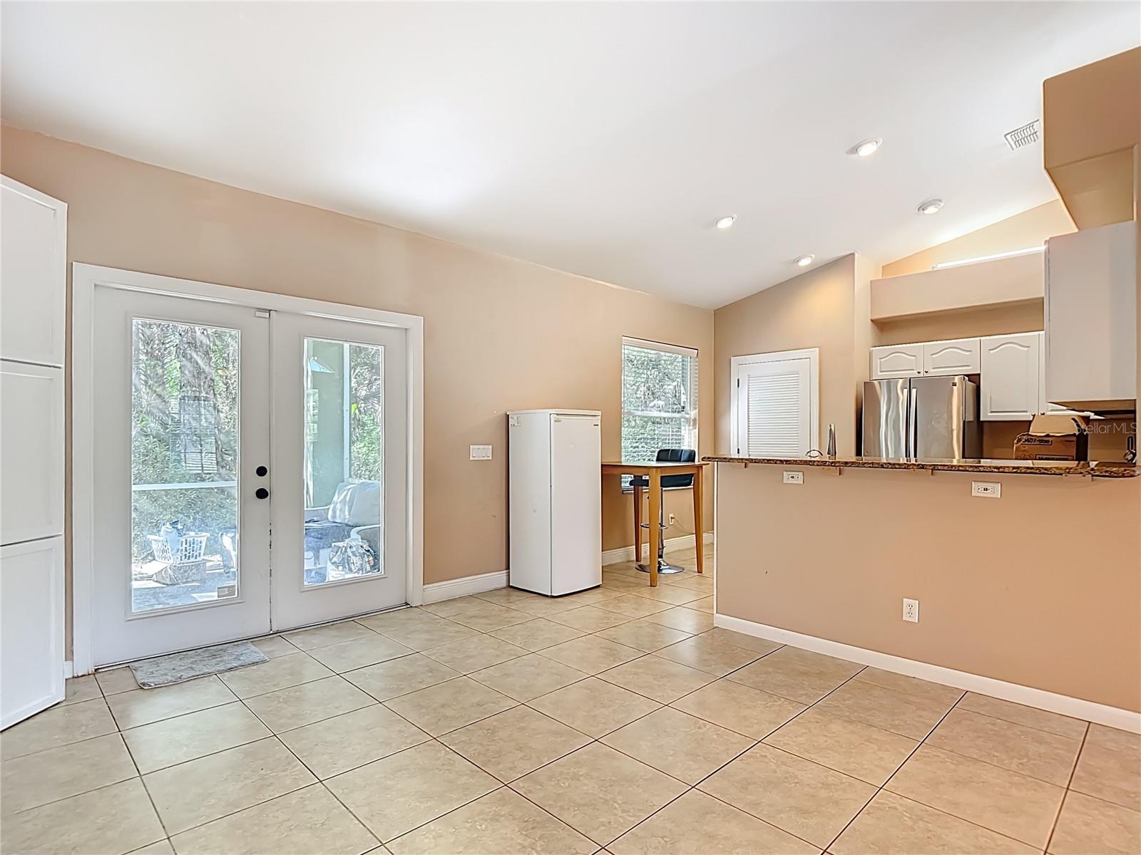 Image 15 of 86 For 2730 68th Avenue Ne