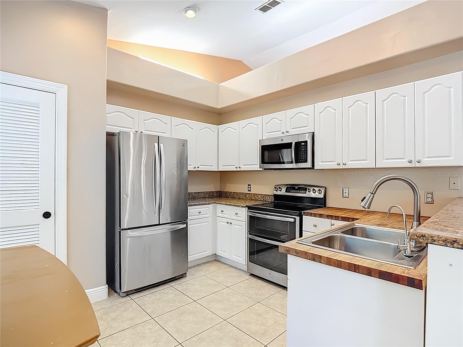 Image 21 of 86 For 2730 68th Avenue Ne