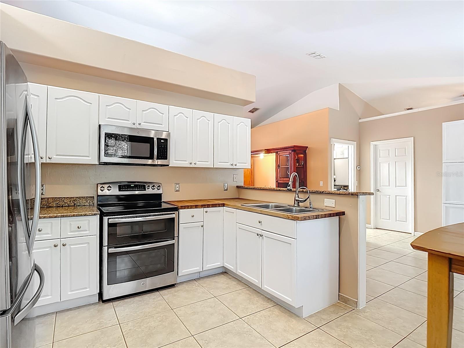 Image 23 of 86 For 2730 68th Avenue Ne