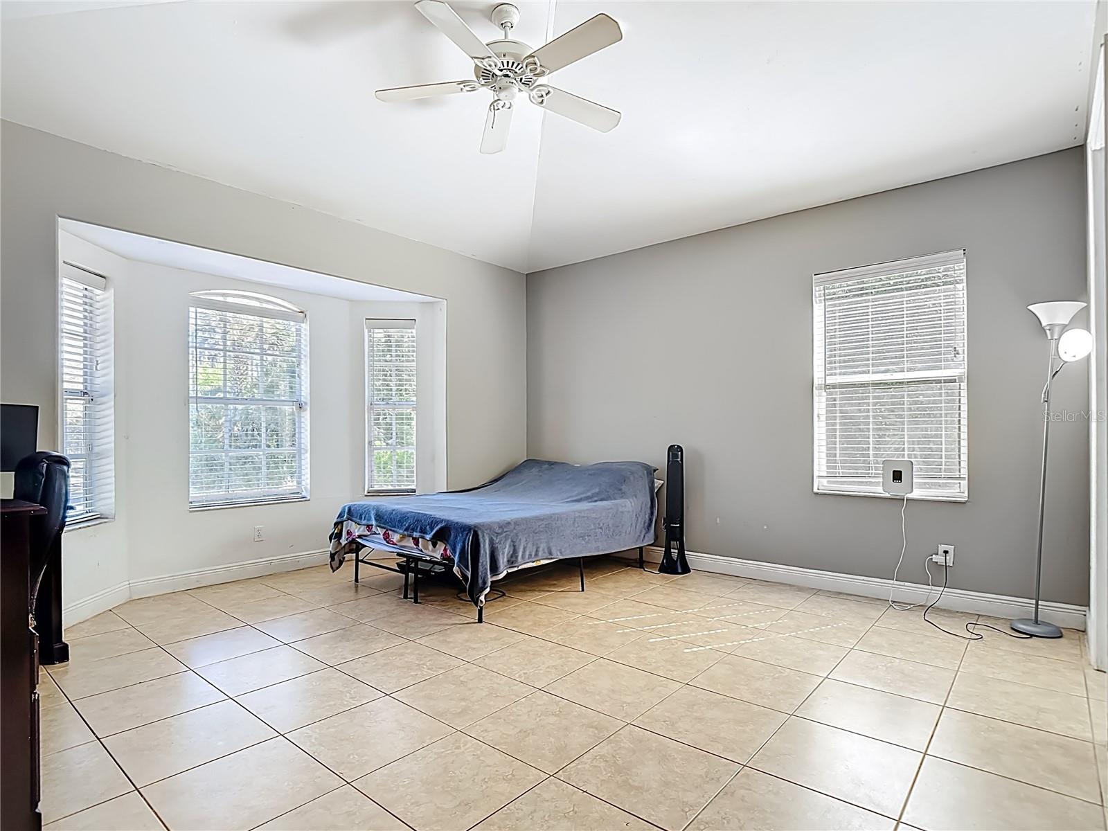 Image 25 of 86 For 2730 68th Avenue Ne