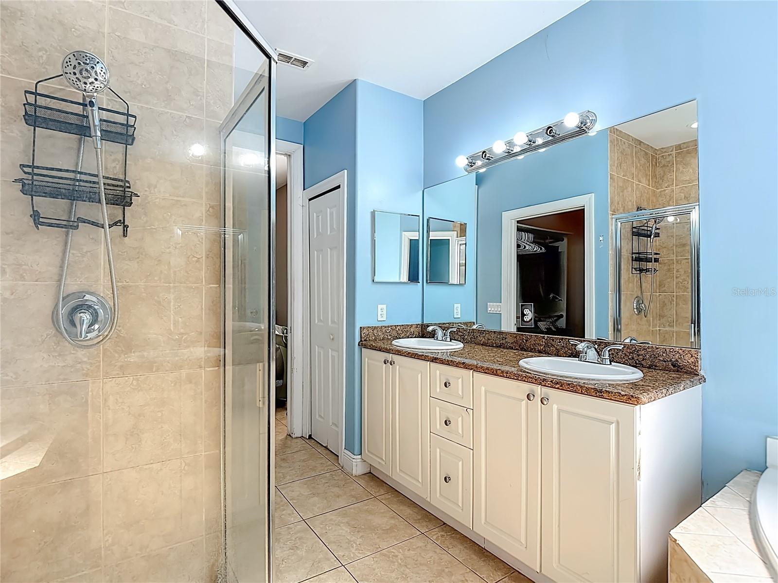 Image 32 of 86 For 2730 68th Avenue Ne