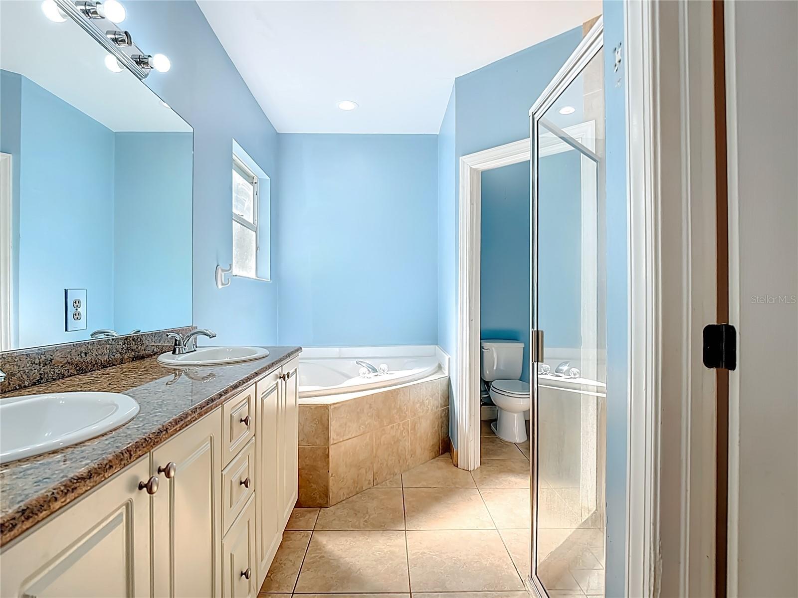 Image 33 of 86 For 2730 68th Avenue Ne