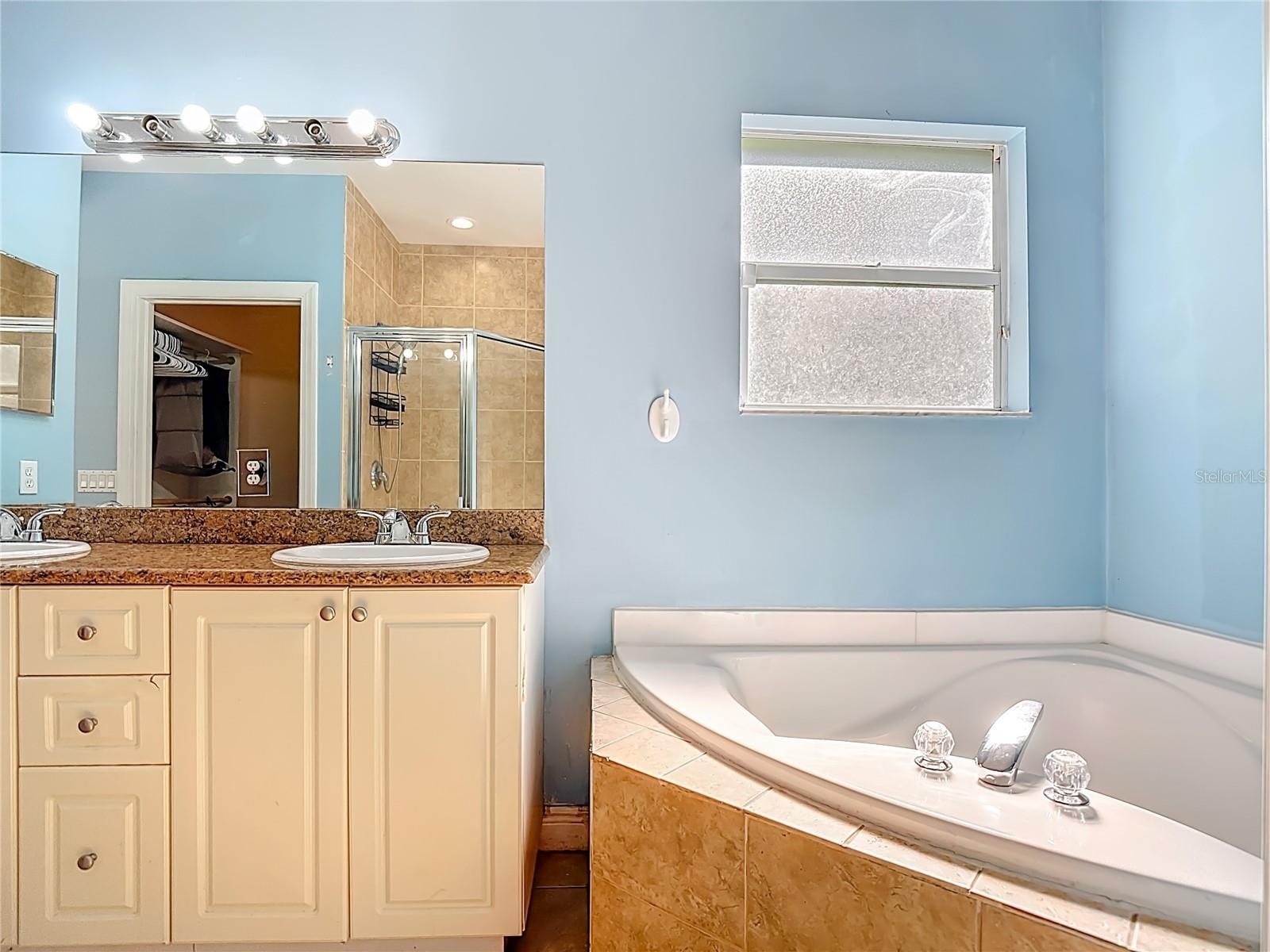 Image 34 of 86 For 2730 68th Avenue Ne