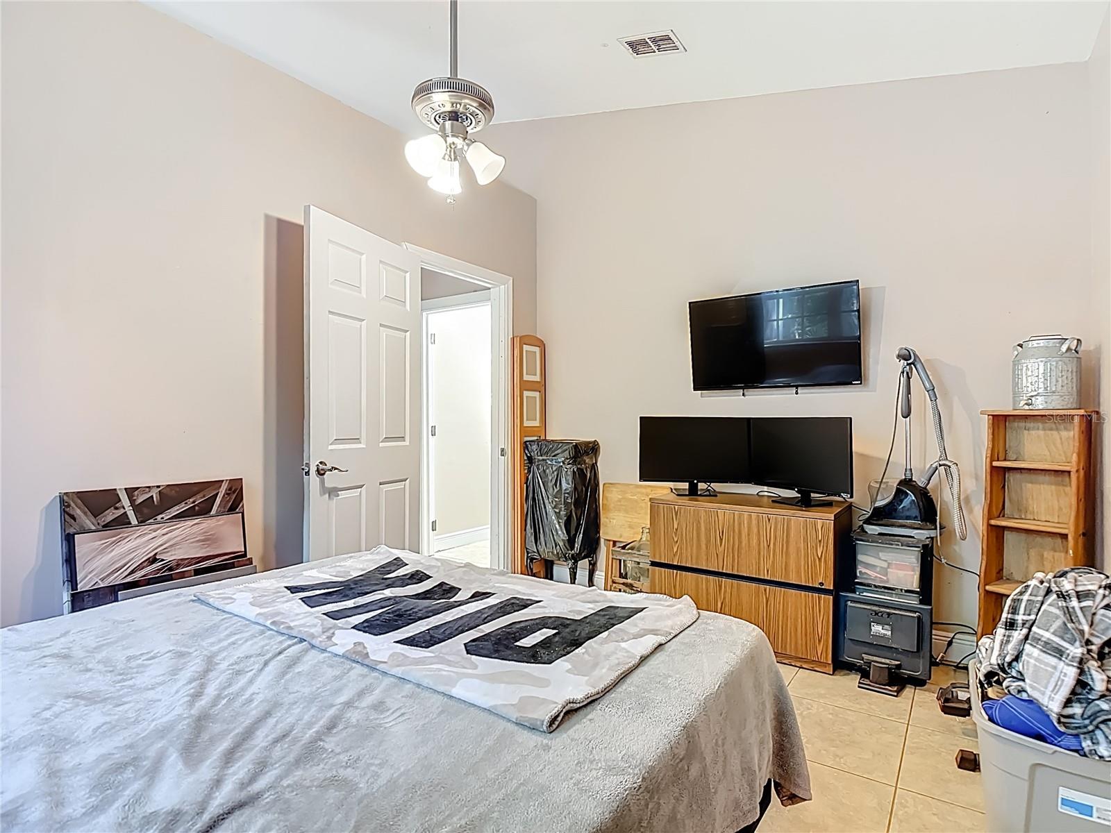 Image 38 of 86 For 2730 68th Avenue Ne