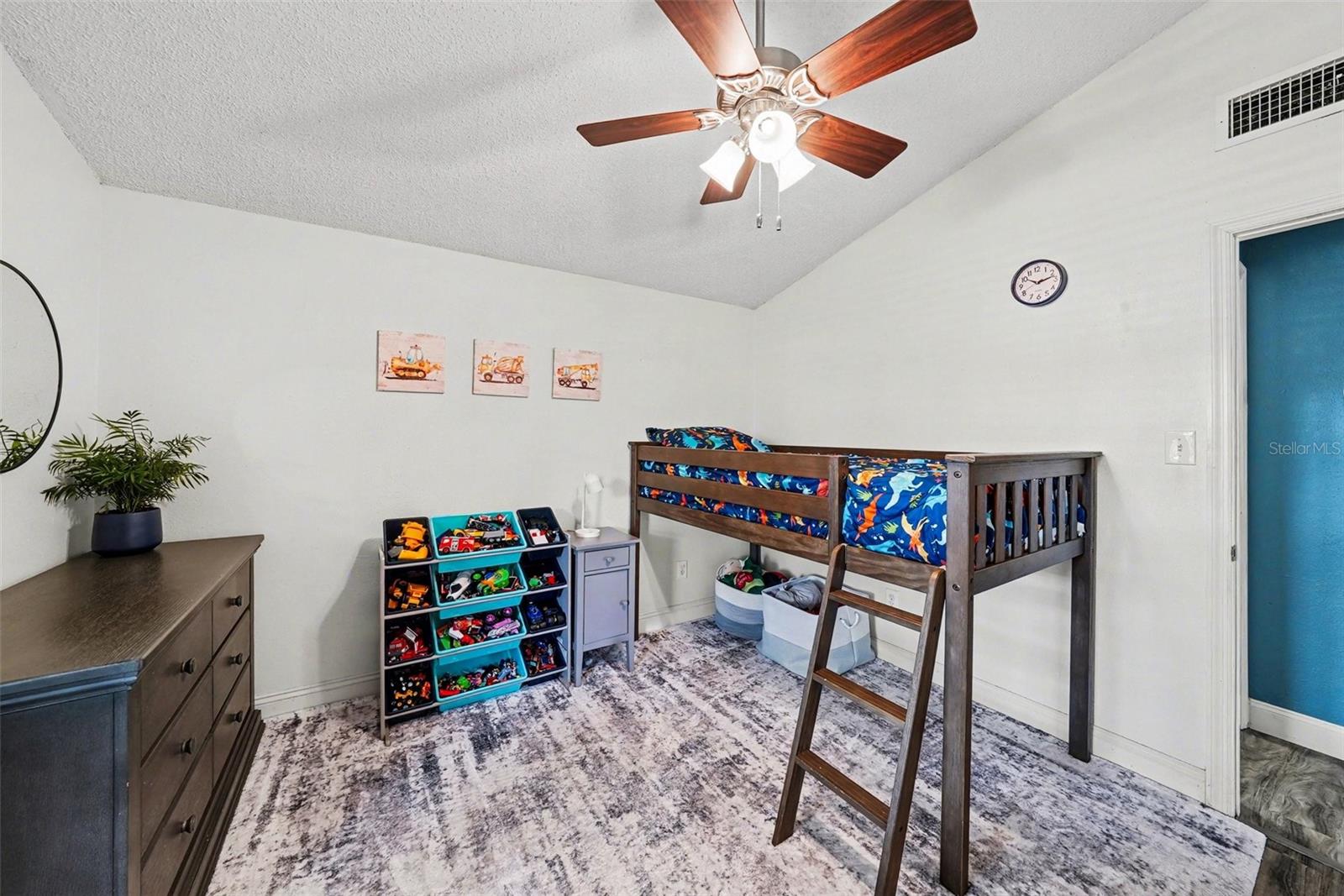 Image 21 of 30 For 6003 Himes Avenue