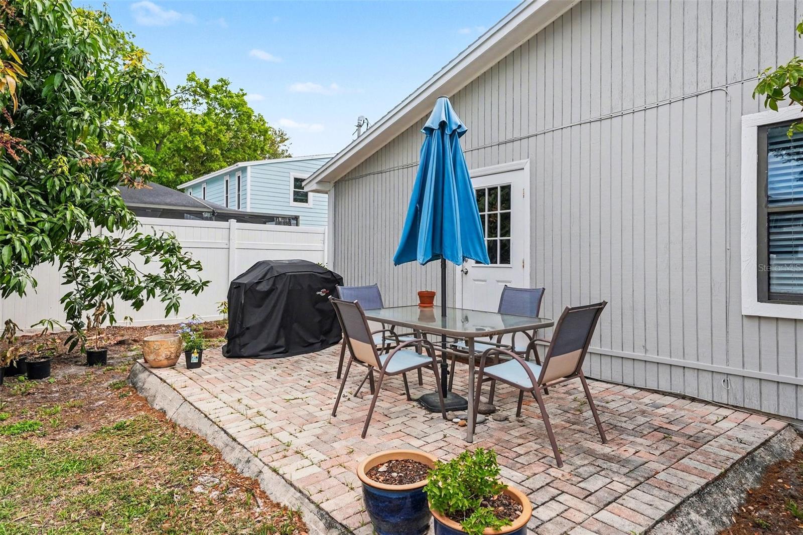 Image 28 of 30 For 6003 Himes Avenue