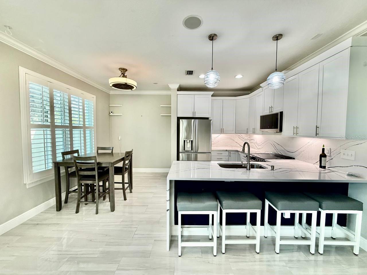 Image 10 of 39 For 505 Tampania Avenue 5