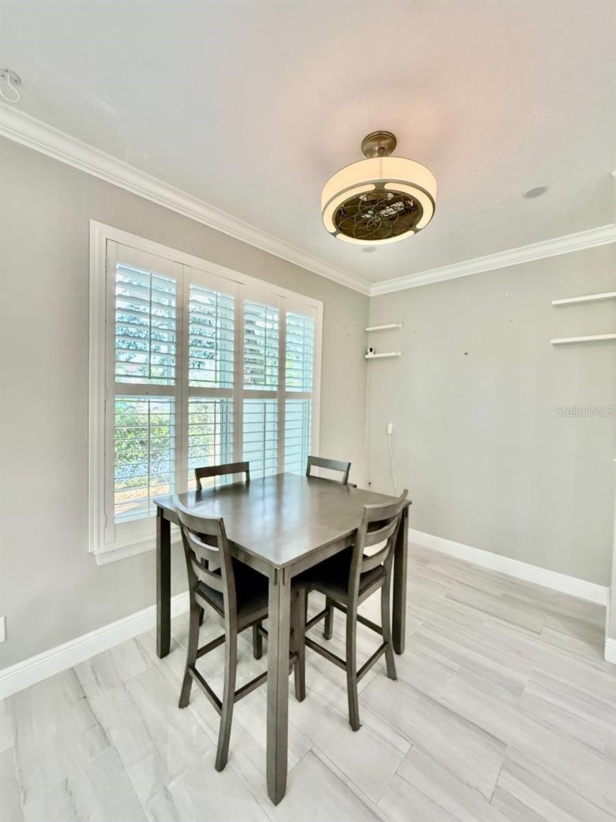 Image 11 of 39 For 505 Tampania Avenue 5