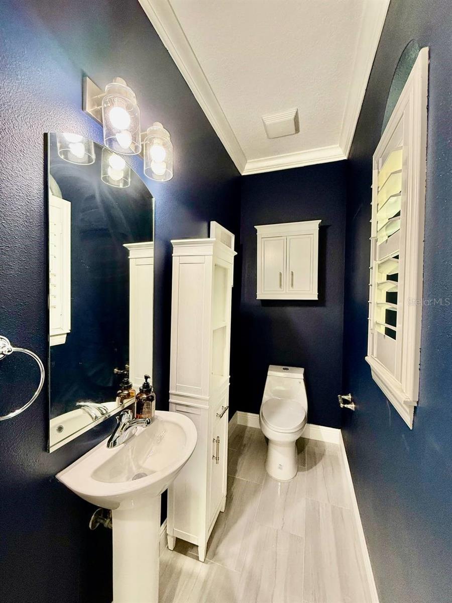 Image 16 of 39 For 505 Tampania Avenue 5