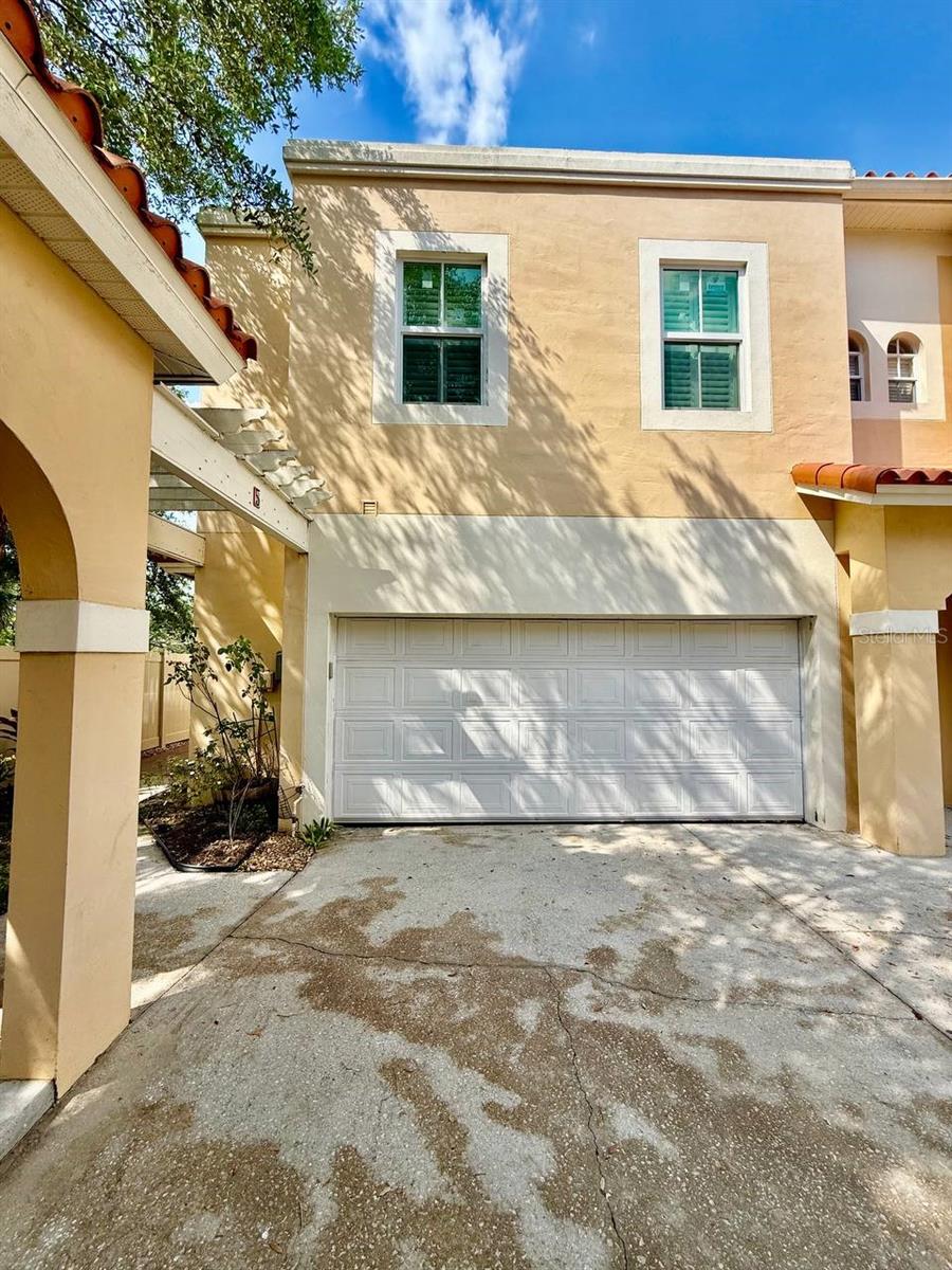 Image 2 of 39 For 505 Tampania Avenue 5