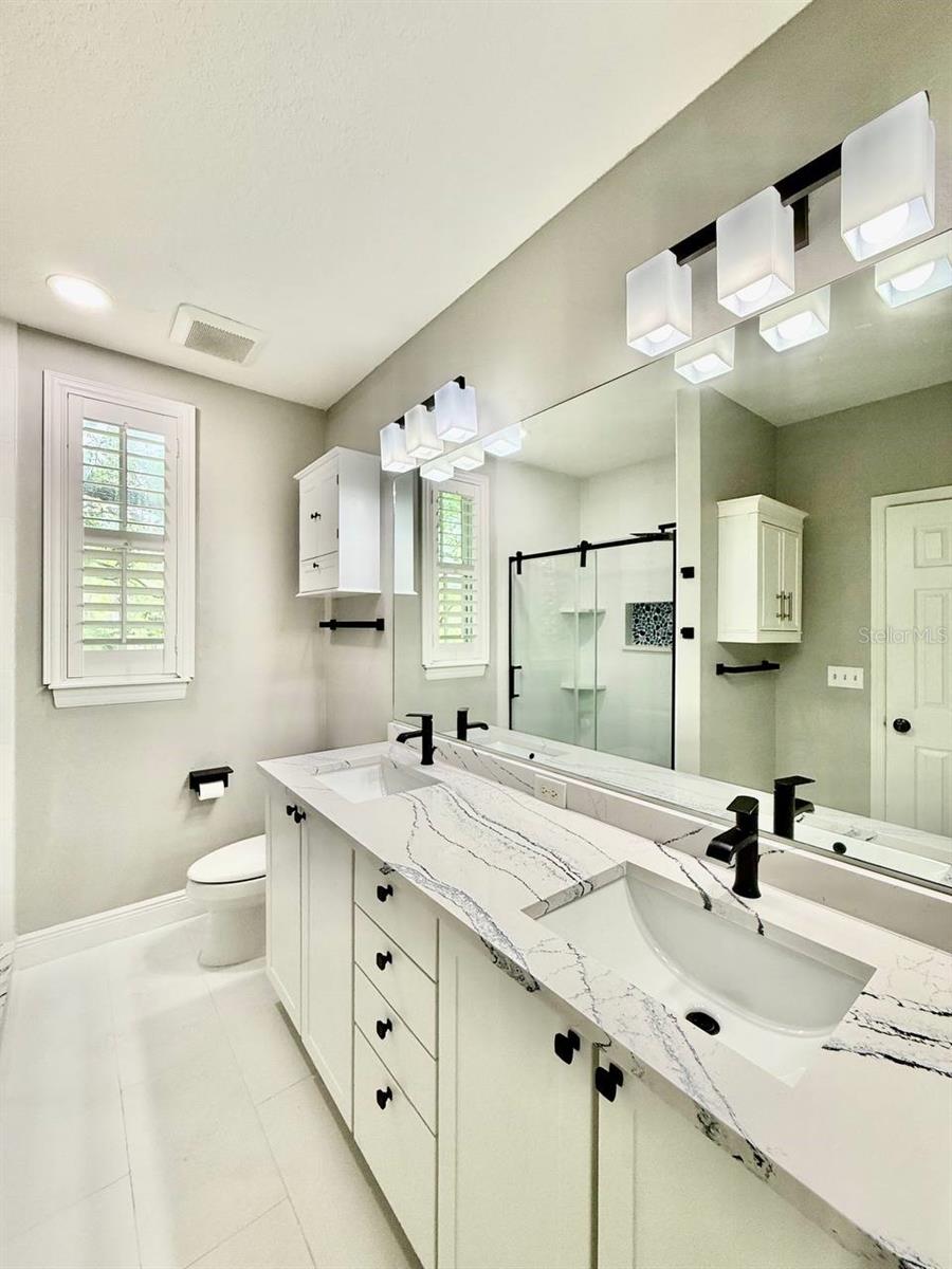 Image 22 of 39 For 505 Tampania Avenue 5