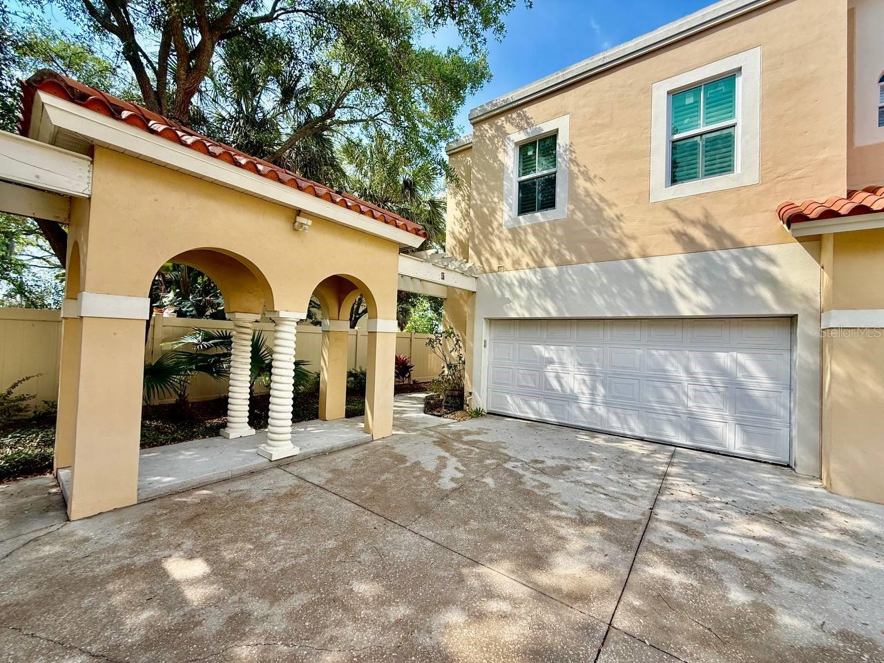 Image 3 of 39 For 505 Tampania Avenue 5