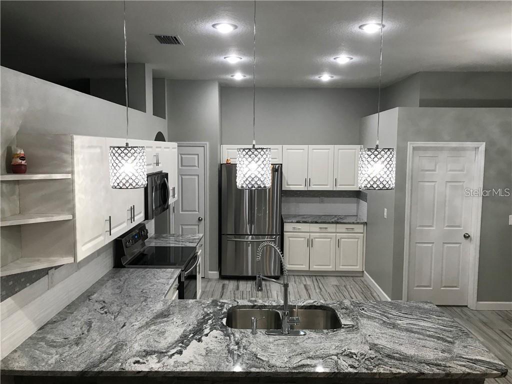 Image 17 of 30 For 1211 Dew Bloom Road