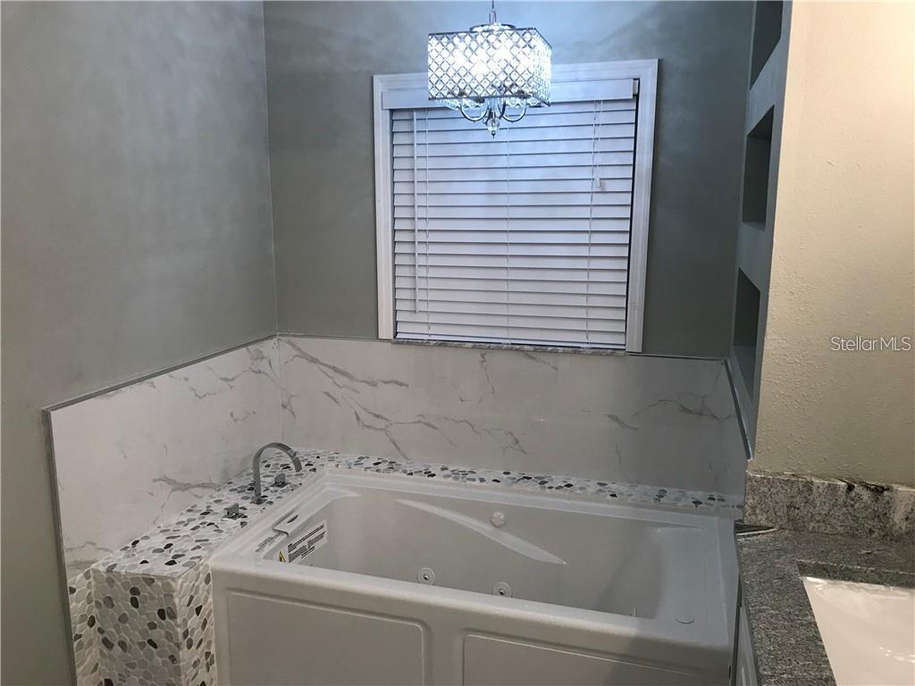 Image 4 of 30 For 1211 Dew Bloom Road