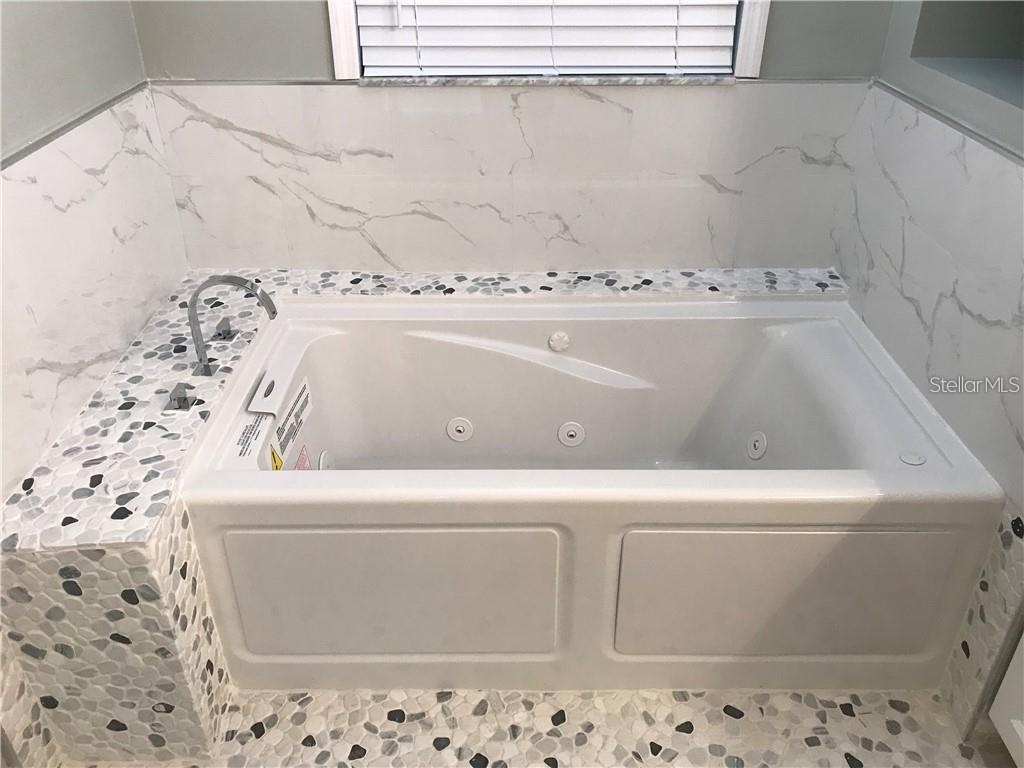 Image 5 of 30 For 1211 Dew Bloom Road