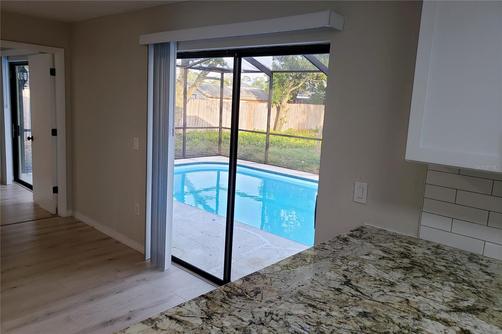 Image 10 of 26 For 4284 Everett Avenue