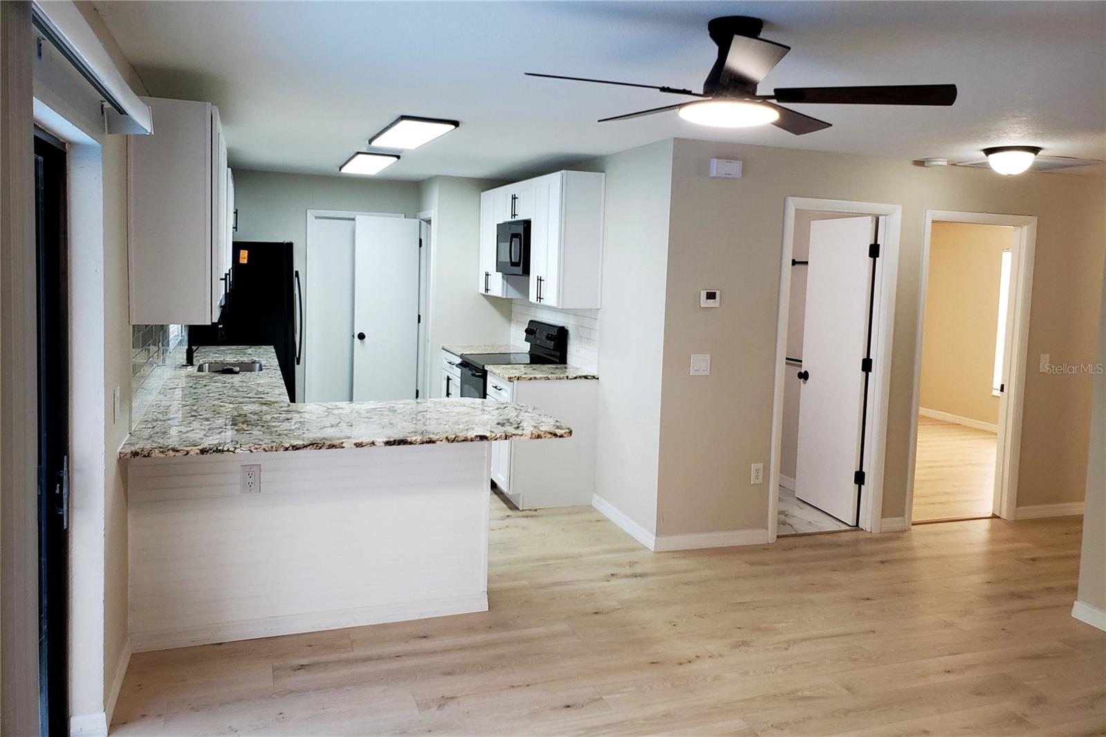 Image 16 of 26 For 4284 Everett Avenue