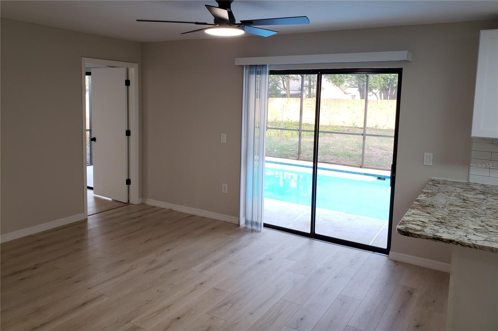 Image 3 of 26 For 4284 Everett Avenue